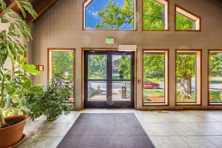 More Photos Of 141 W Davies Ave N, Littleton Office For Sale