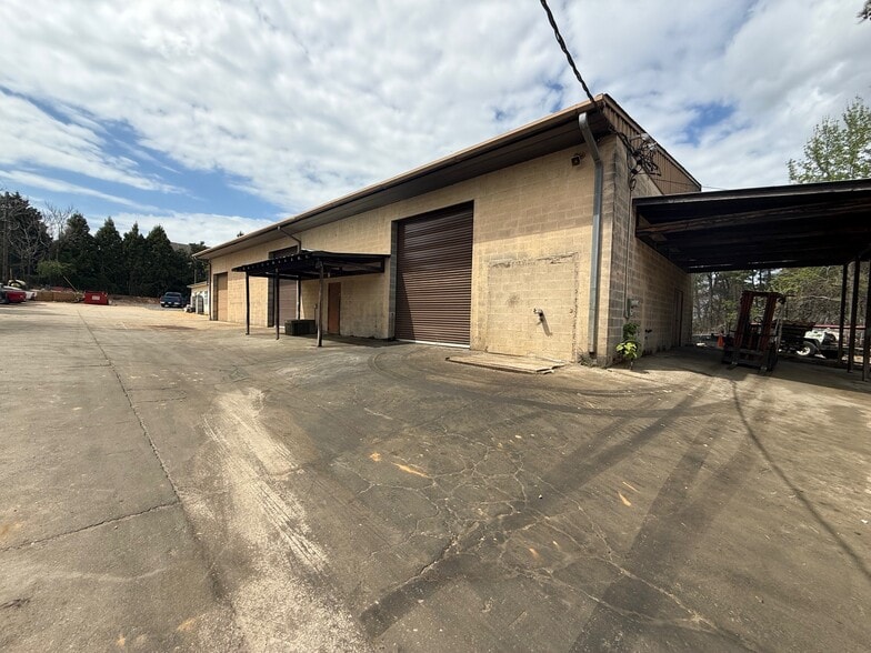 More Photos Of 1675 NW Old 41 Hwy, Marietta Industrial For Sale