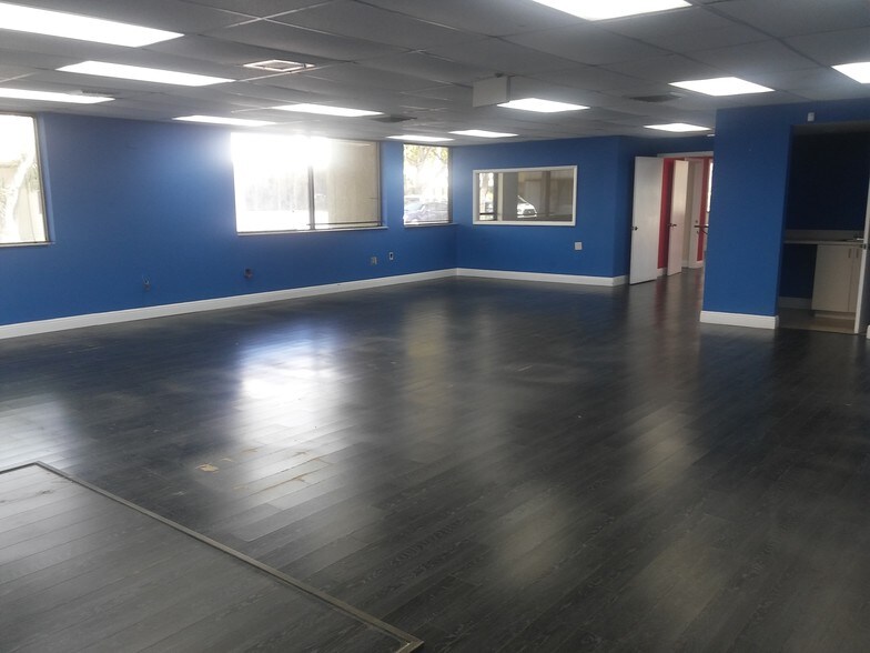 More Photos Of 3115 NW 10th Ter, Oakland Park Unknown For Lease