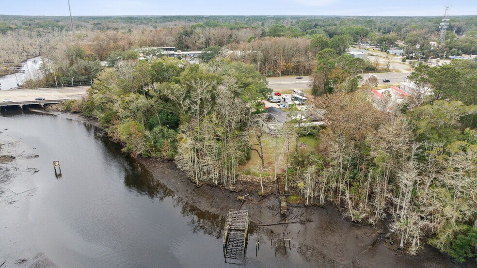 More Photos Of 8463 Beach Blvd, Jacksonville Freestanding For Lease