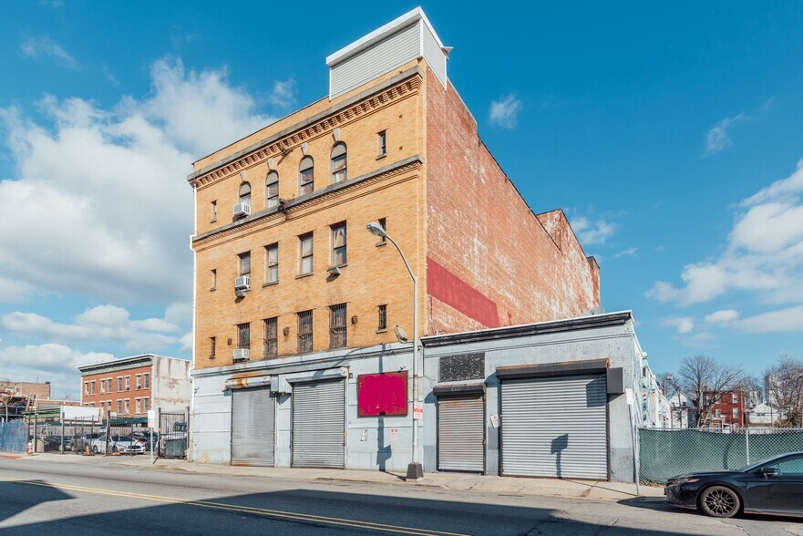 More Photos Of 622 Communipaw Ave, Jersey City Warehouse For Sale