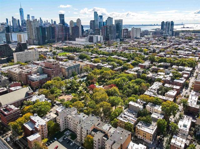 More Photos Of 168 COLES St, Jersey City Office Residential For Sale