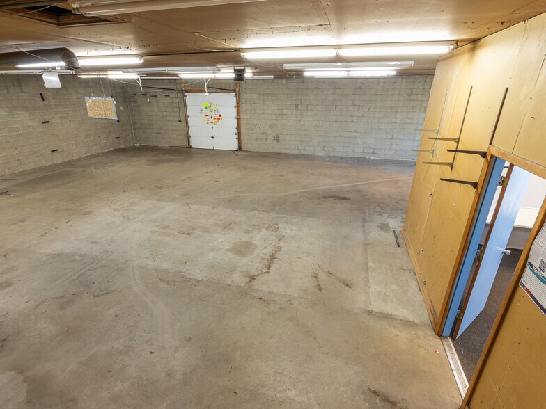 More Photos Of 66 Ralston St, Keene Distribution For Sale