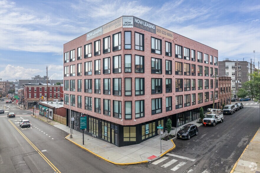 Primary Photo Of 424 Arlington Ave, Jersey City Apartments For Lease