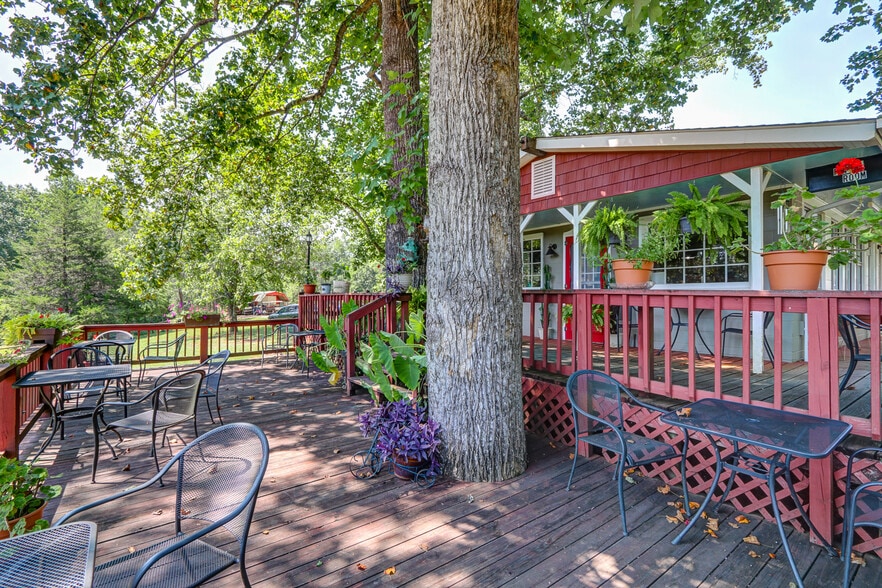 More Photos Of 1105 W Lake Rd, Spout Spring Trailer Camper Park For Sale