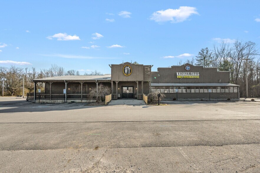 Primary Photo Of 413 Wilson Ave, Tullahoma Restaurant For Sale