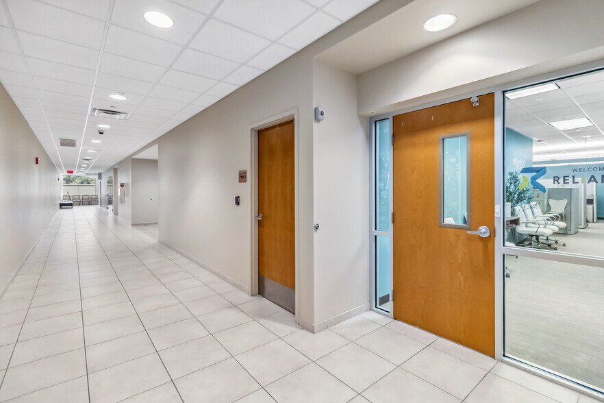 More Photos Of 11002 Lake Hart Dr, Orlando Religious Facility For Lease