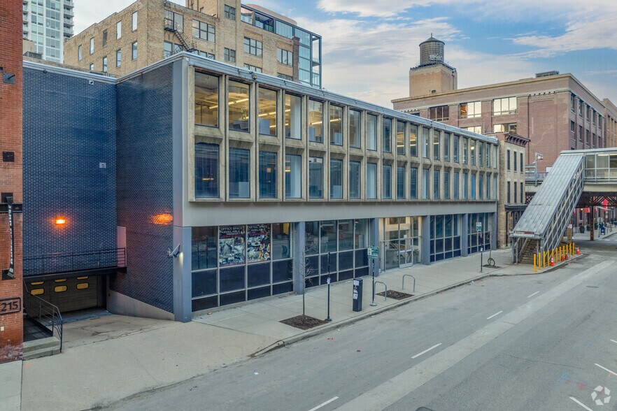 Primary Photo Of 225 W Superior St, Chicago Office For Sale