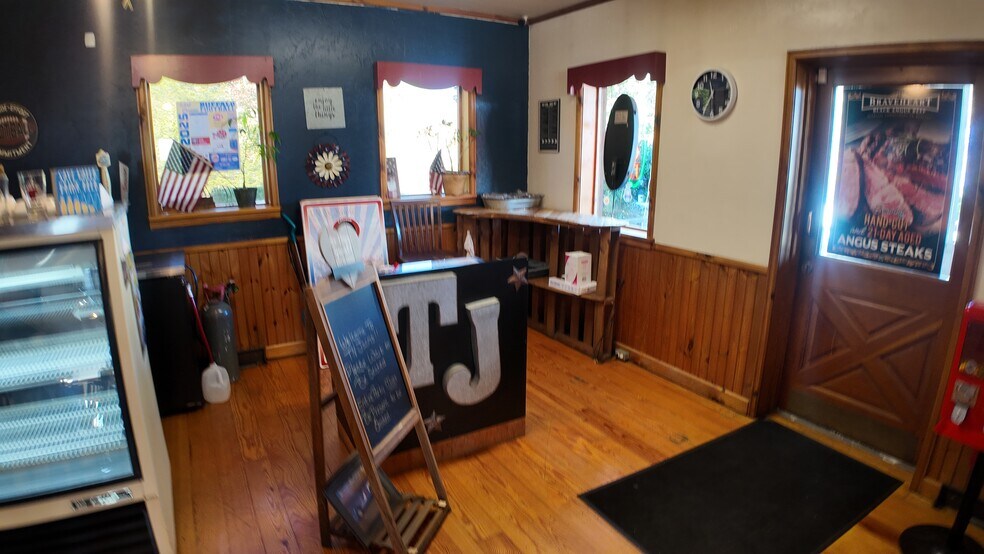 More Photos Of 6335 W Andrew Johnson Hwy, Greeneville Restaurant For Sale