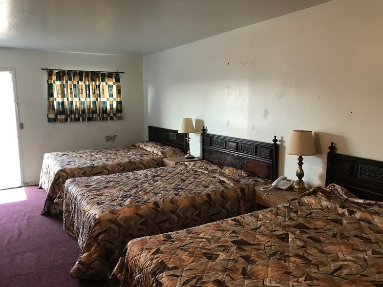More Photos Of 3000 N Broadway St, Poteau Hotel For Sale