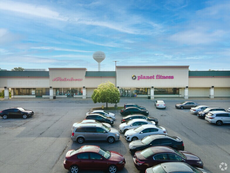 More Photos Of 13001-13085 S Ashland Ave, Calumet Park Unknown For Lease