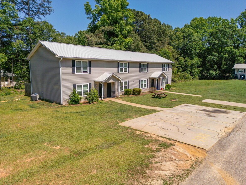 More Photos Of 4122 Oakwood Vlg, Oakwood Apartments For Sale