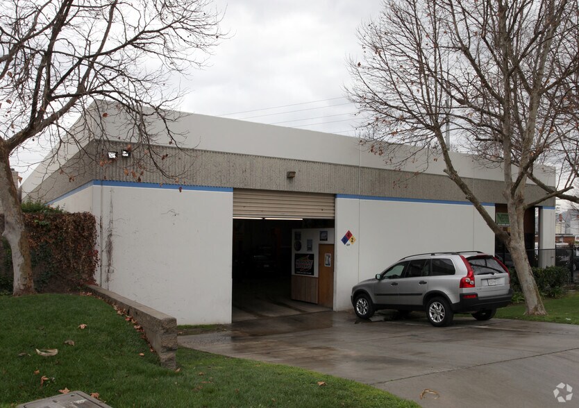 More Photos Of 6110 Jurupa Ave, Riverside Warehouse For Sale