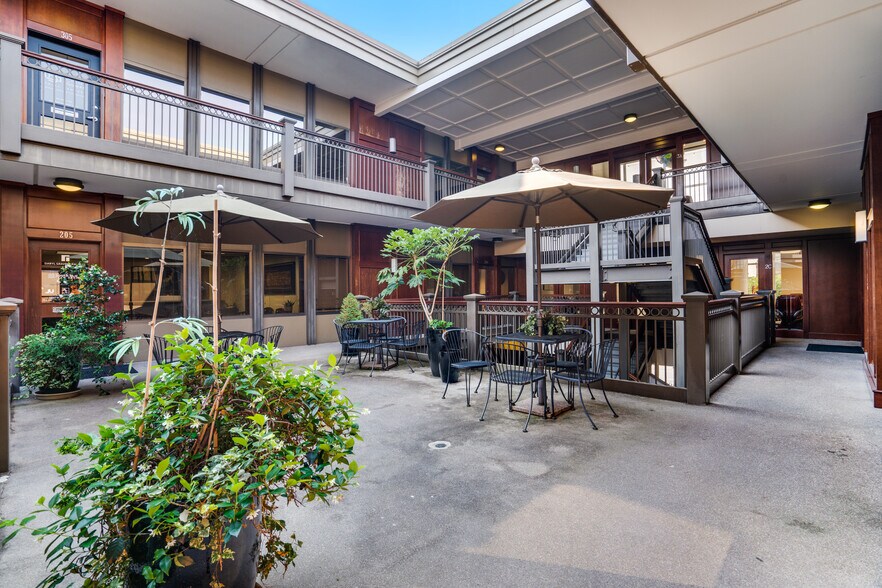 More Photos Of 705 S 9th St, Tacoma Office For Sale