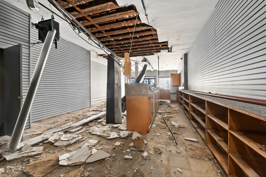 More Photos Of 507 32nd St, Union City Storefront Retail Office For Sale