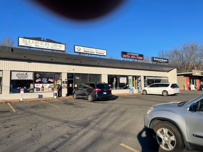 More Photos Of 969-979 Meriden Waterbury Tpke, Plantsville Freestanding For Lease