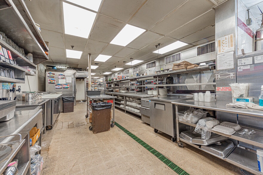 More Photos Of 14410 Coastal Hwy, Ocean City Restaurant For Sale