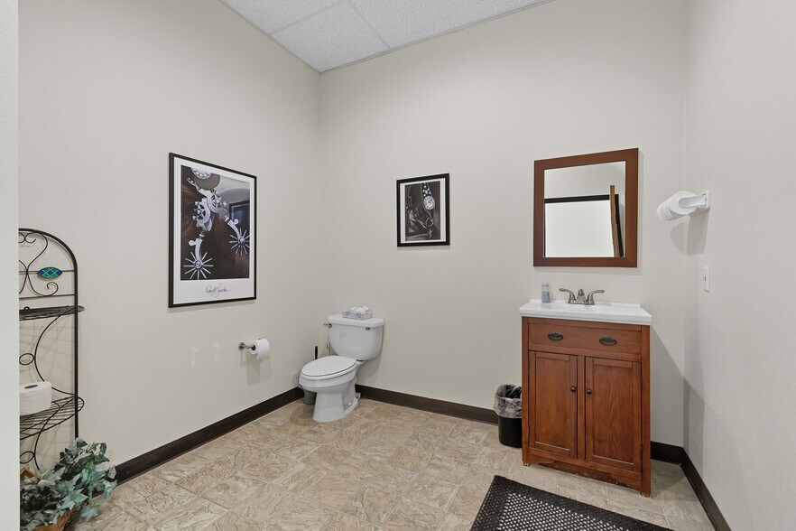 More Photos Of 16430 W US Highway 380, Ponder Warehouse For Sale
