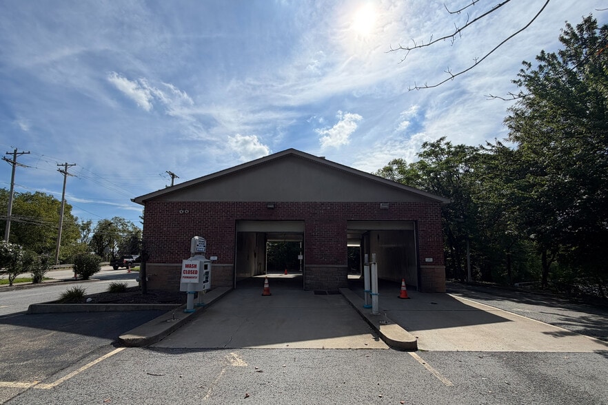 More Photos Of 5441 Steubenville Pike, McKees Rocks Carwash For Sale