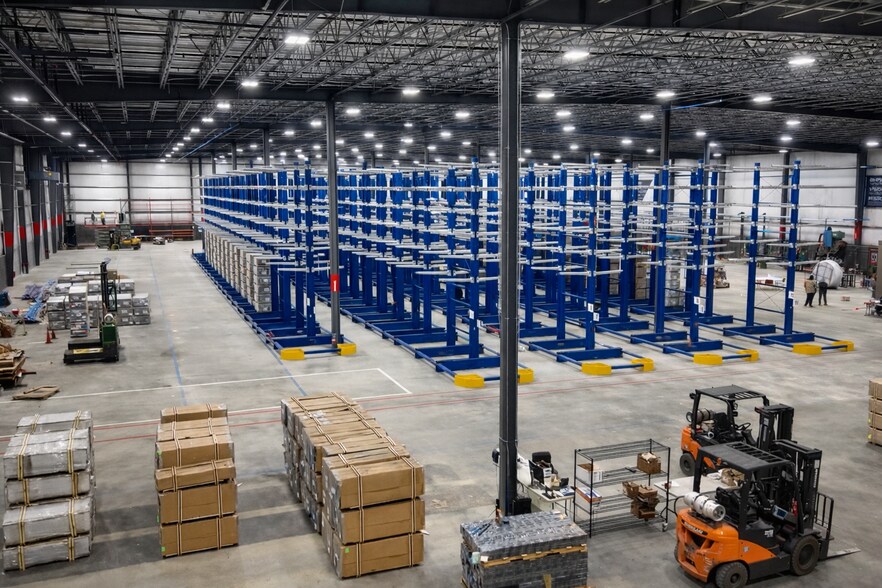 More Photos Of 13001 Mahoning Ave, North Jackson Warehouse For Lease