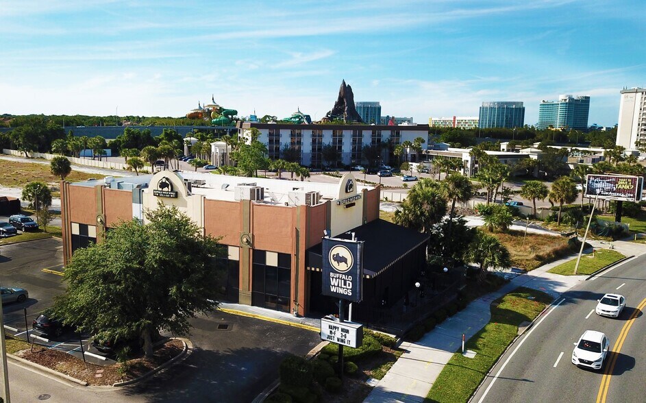 More Photos Of 7004 International Dr, Orlando Restaurant For Sale