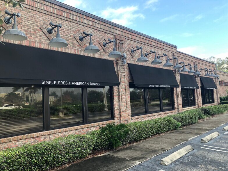 More Photos Of 1500 N Courtyard Cir, Port Saint Lucie Restaurant For Lease