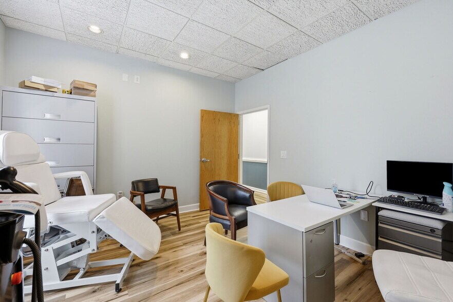 More Photos Of 502 McKnight Dr, Knightdale Medical For Sale