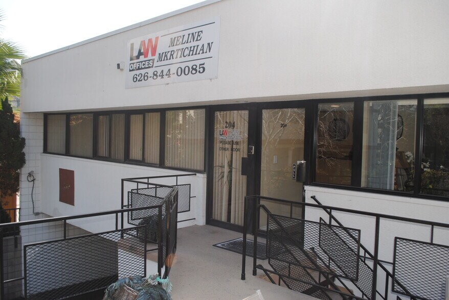 More Photos Of 739 E Walnut St, Pasadena Loft Creative Space For Lease