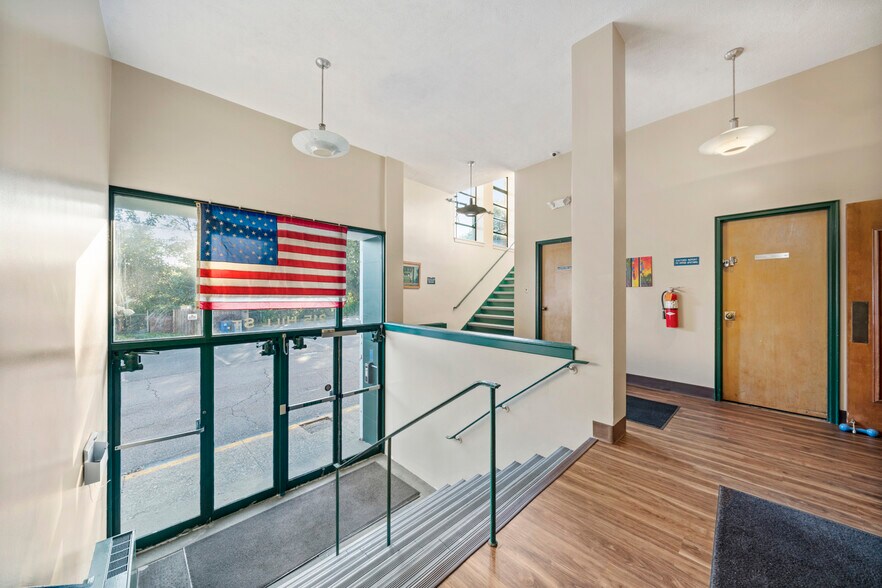 More Photos Of 215 Hill St, Boonton Schools For Lease