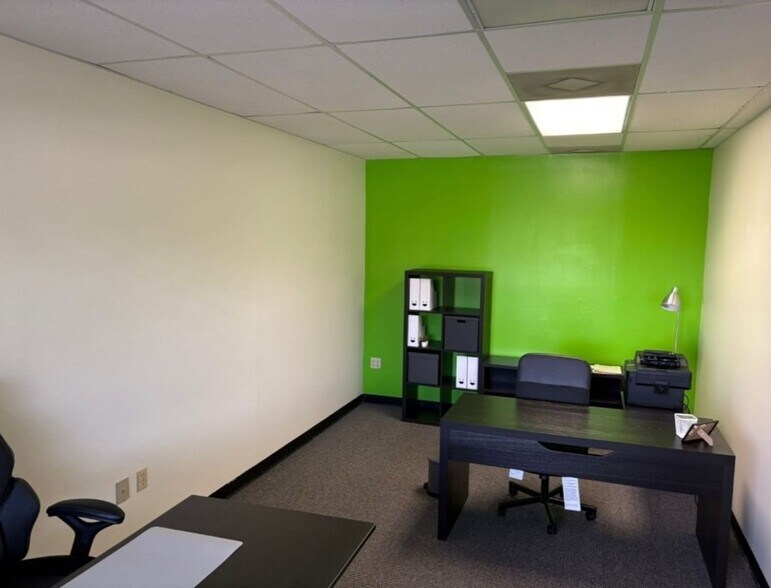 More Photos Of 3586 Aloma Ave, Winter Park Office For Sale