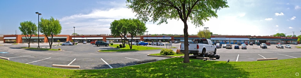 More Photos Of 6601-6677 McCart Ave, Fort Worth Unknown For Lease