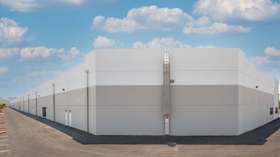 More Photos Of 2875 N Lamb Blvd, Las Vegas Distribution For Lease