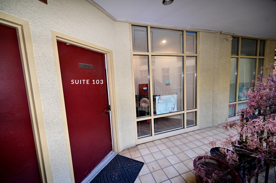 More Photos Of 723 S Charles St, Baltimore Office Residential For Sale