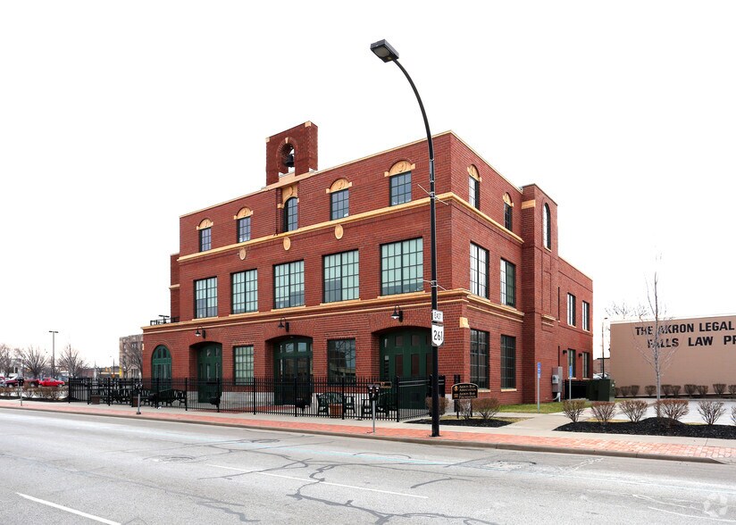 More Photos Of 57 S Broadway St, Akron Office For Lease
