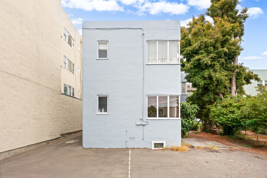 More Photos Of 1682 Oxford St, Berkeley Apartments For Sale