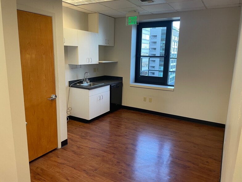 More Photos Of 522 W Riverside Ave, Spokane Office For Lease