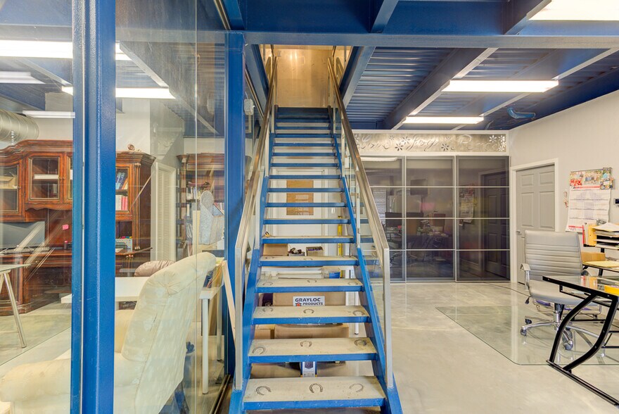 More Photos Of 9425 Schoenthal Rd, New Braunfels Warehouse For Sale