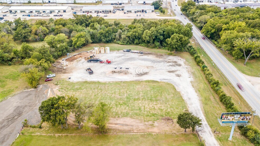 More Photos Of 8010 Rendon Bloodworth Rd, Mansfield Land For Lease