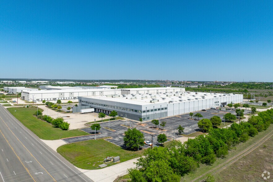 More Photos Of 1611 Clovis Barker Rd, San Marcos Manufacturing For Lease