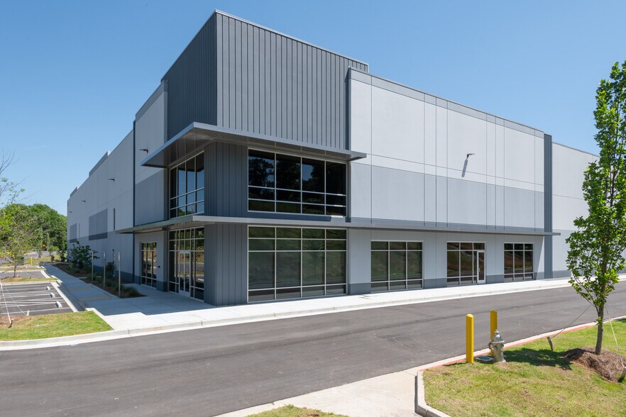 More Photos Of 1851 Old Covington Hwy SE, Conyers Distribution For Lease