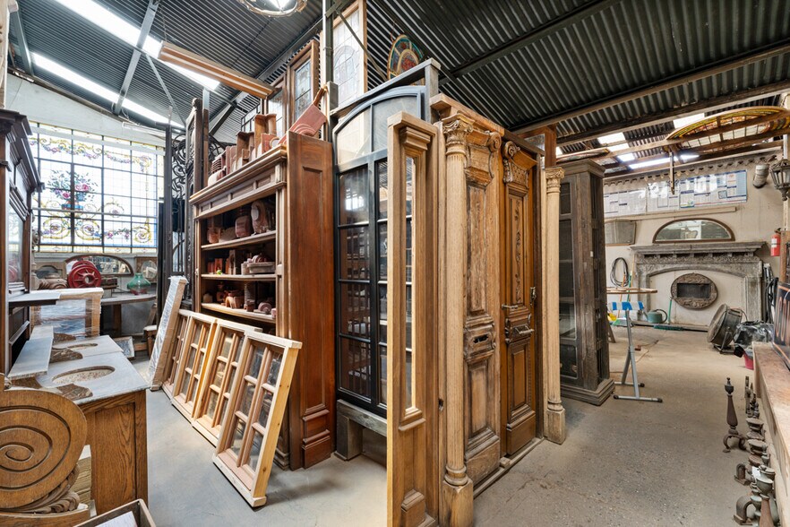 More Photos Of 246-248 Beacon Ave, Jersey City Warehouse For Lease