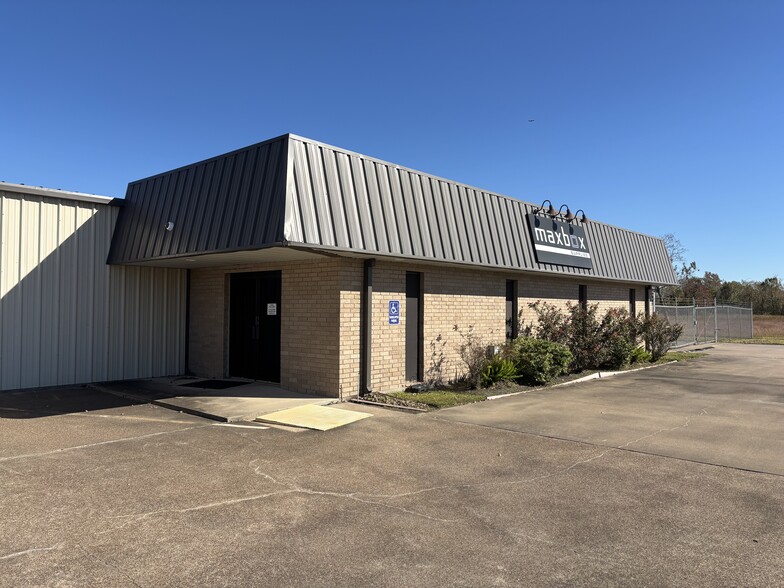 Primary Photo Of 4181 Magnolia St, Pearland Manufacturing For Lease