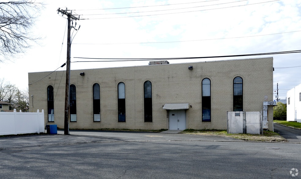 More Photos Of 2100 Felver Ct, Rahway Warehouse For Sale