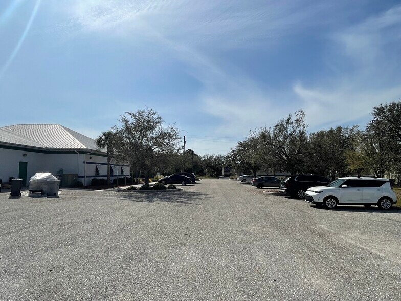 More Photos Of 25560 Technology Blvd, Punta Gorda Office For Sale