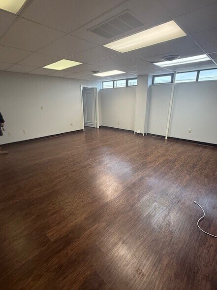 More Photos Of 5000 Coastal Hwy, Ocean City Office For Lease