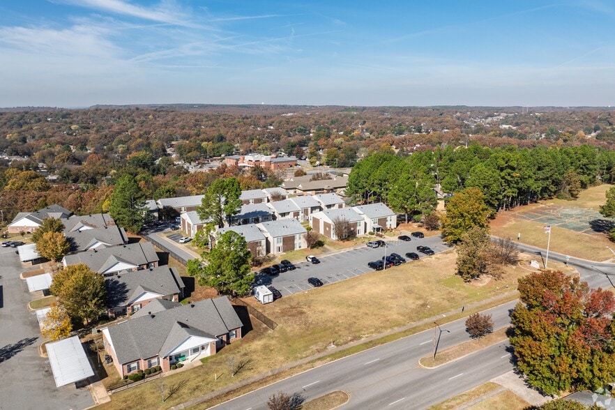 More Photos Of 431 McCain Blvd, North Little Rock Apartments For Sale