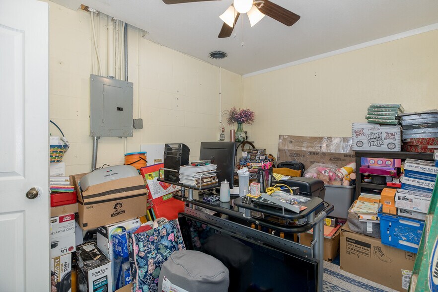 More Photos Of 6151 Springer Dr, Port Richey Warehouse For Sale