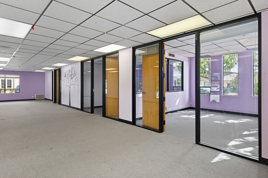 More Photos Of 1021 S El Camino Real, San Mateo Office For Sale