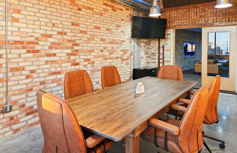 More Photos Of 540 N Broadway, Green Bay Coworking Space