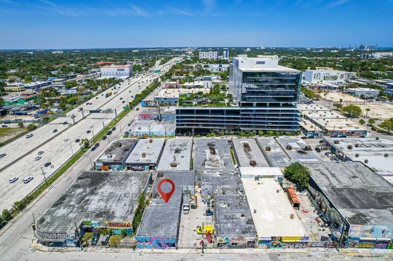 More Photos Of 565-575 NW 24th St, Miami Warehouse For Lease